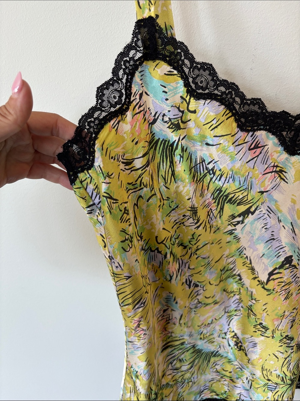 Dana Buchman silk Y2K Yellow Floral Satin Camisole with Black Lace Trim Sz 12 - Picture 2 of 5